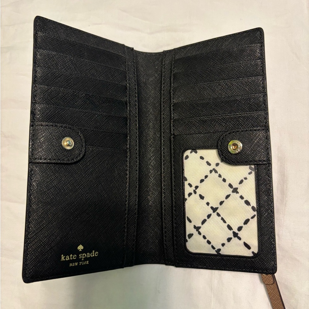 Kate Spade Wallet - Picture 3 of 3